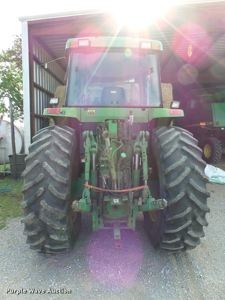 image for item DB4006 1993 John Deere 7800 tractor