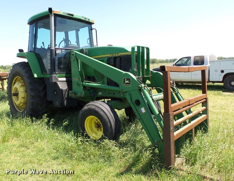 image for item DB4006 1993 John Deere 7800 tractor