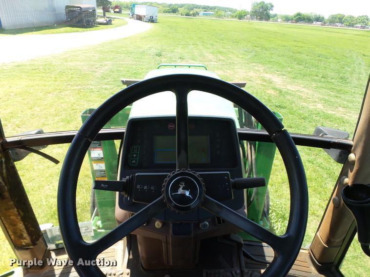 image for item DB4006 1993 John Deere 7800 tractor