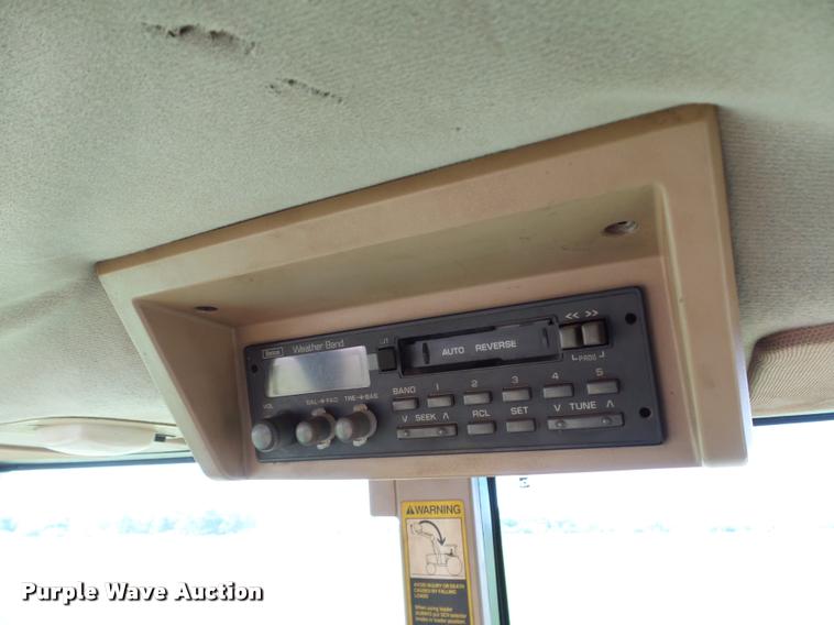 image for item DB4006 1993 John Deere 7800 tractor