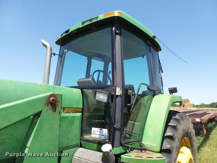 image for item DB4006 1993 John Deere 7800 tractor
