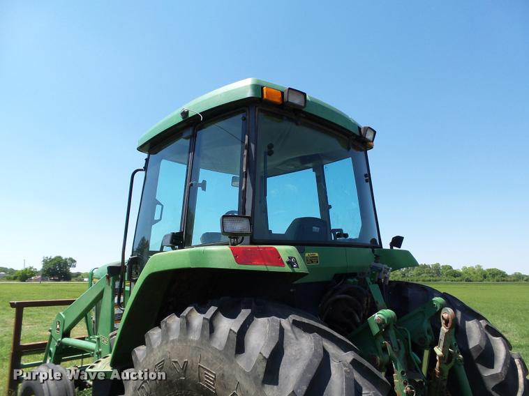 image for item DB4006 1993 John Deere 7800 tractor