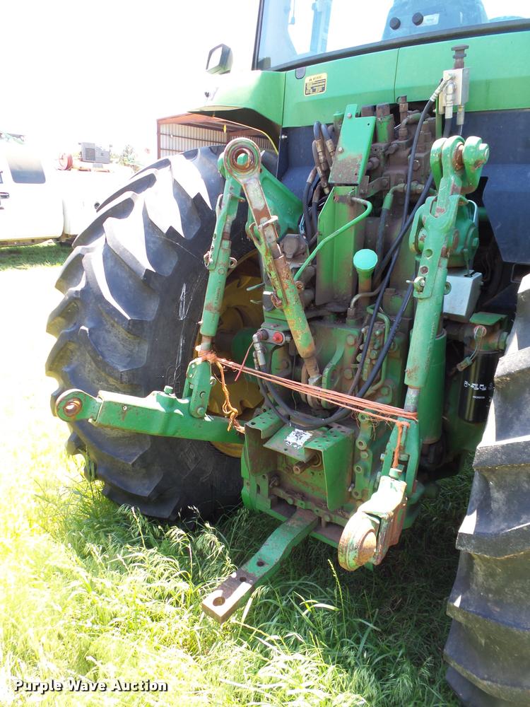 image for item DB4006 1993 John Deere 7800 tractor