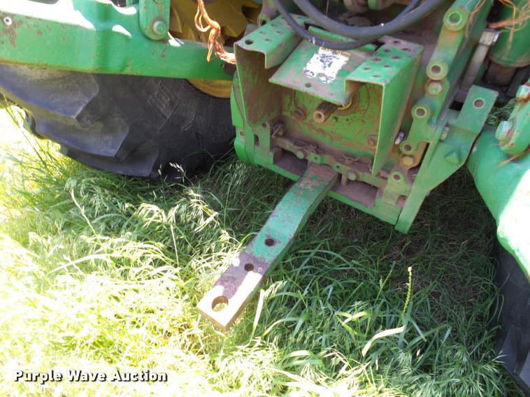 image for item DB4006 1993 John Deere 7800 tractor