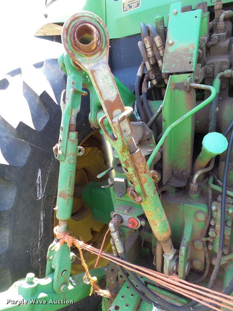 image for item DB4006 1993 John Deere 7800 tractor