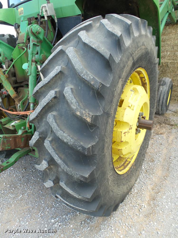 image for item DB4006 1993 John Deere 7800 tractor