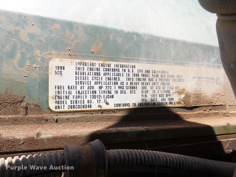 image for item DB4008 1997 International 9400 semi truck