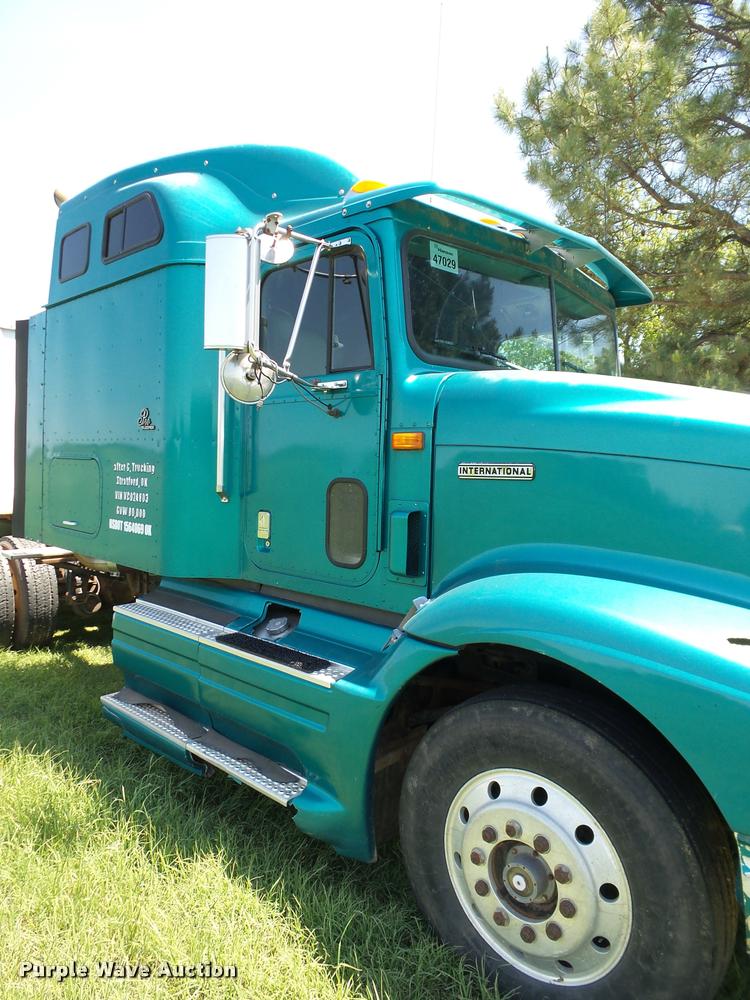 image for item DB4008 1997 International 9400 semi truck