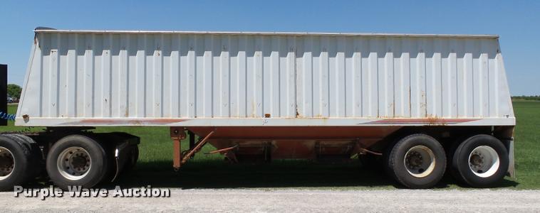 image for item DB4009 1992 Jet double hopper grain trailer