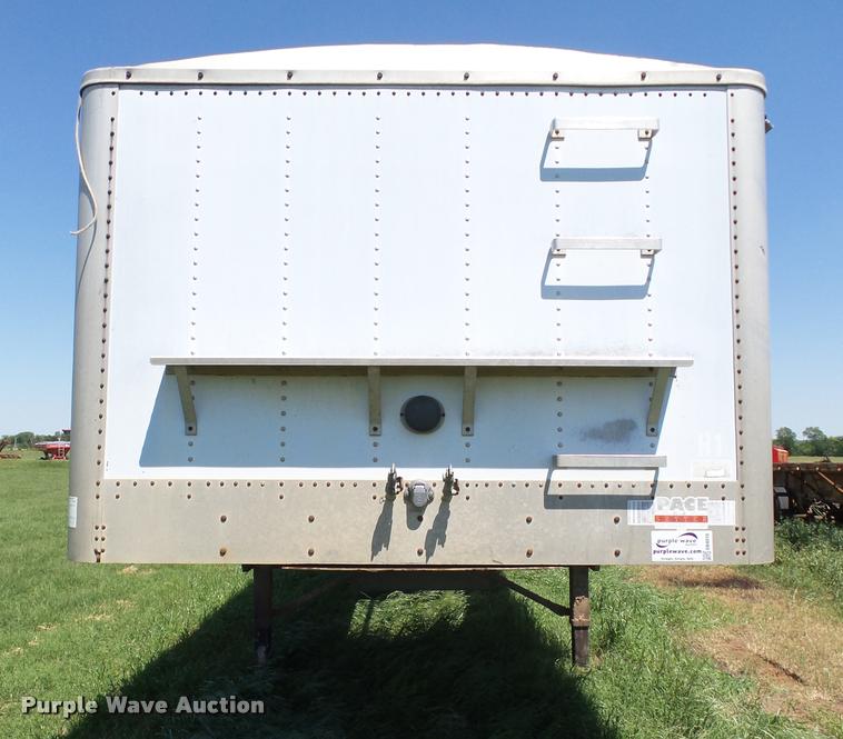 image for item DB4010 1987 Wilson DWH-100 Pace Setter double hopper grain trailer