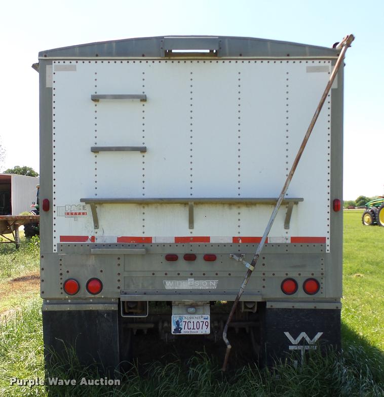 image for item DB4010 1987 Wilson DWH-100 Pace Setter double hopper grain trailer