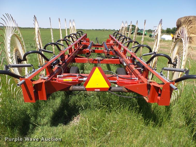 image for item DB4011 H&S BF16 hay rake