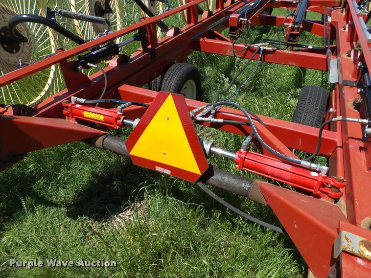 image for item DB4011 H&S BF16 hay rake