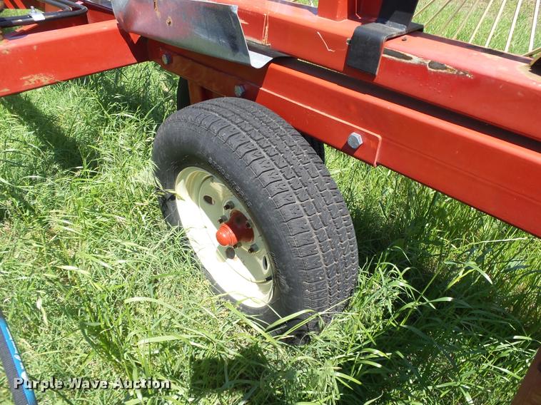 image for item DB4011 H&S BF16 hay rake