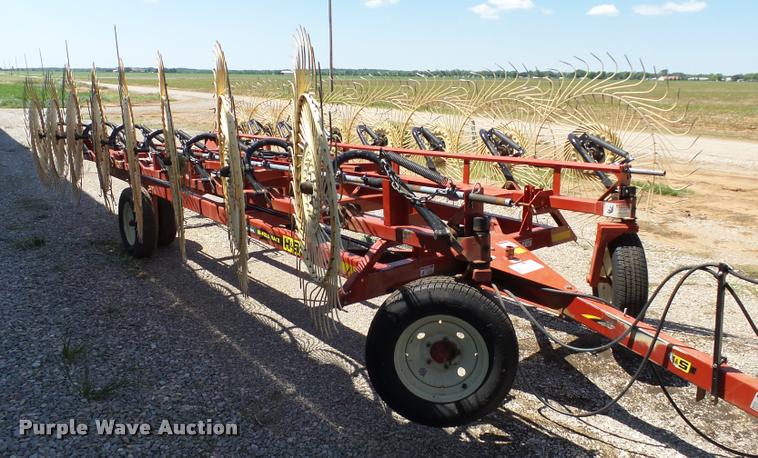 image for item DB4012 H&S BF16 hay rake