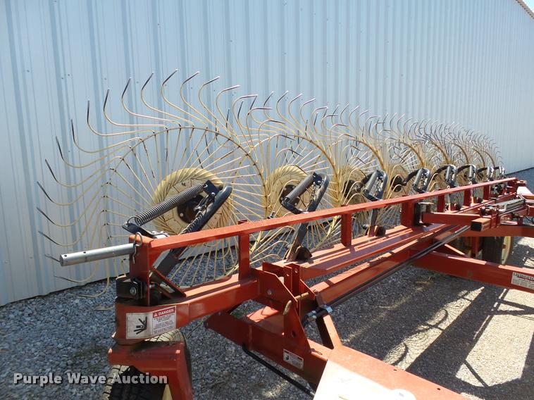 image for item DB4012 H&S BF16 hay rake