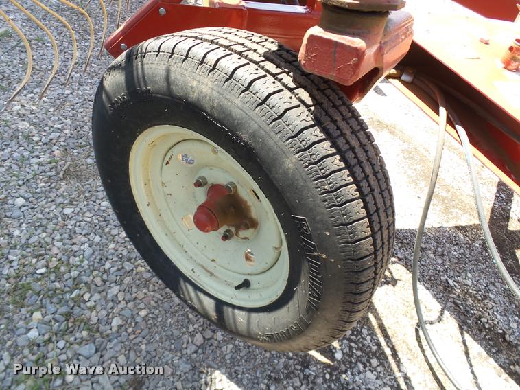 image for item DB4012 H&S BF16 hay rake