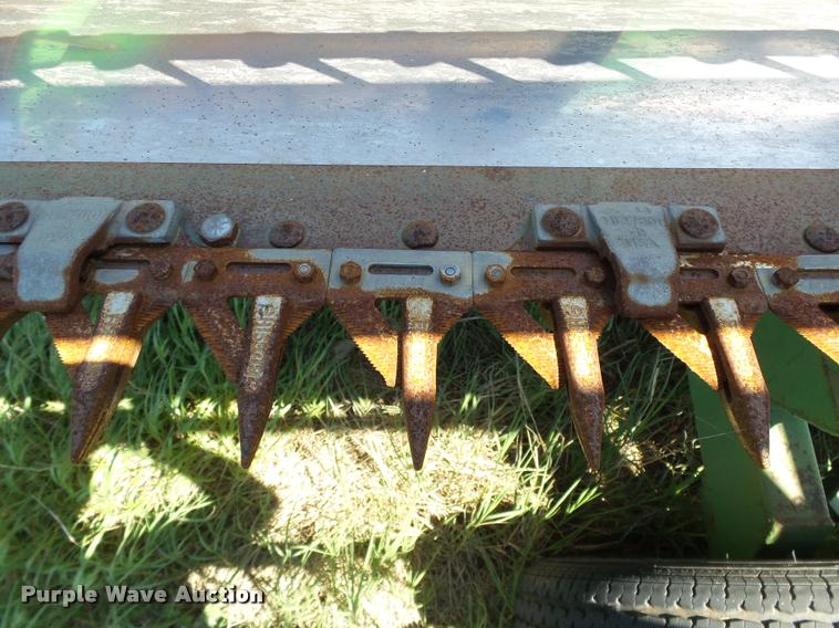 image for item DB4015 1998 John Deere 925 flex head