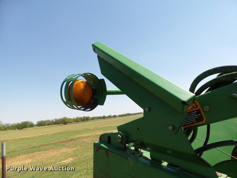 image for item DB4015 1998 John Deere 925 flex head