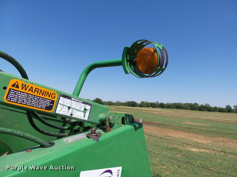 image for item DB4015 1998 John Deere 925 flex head