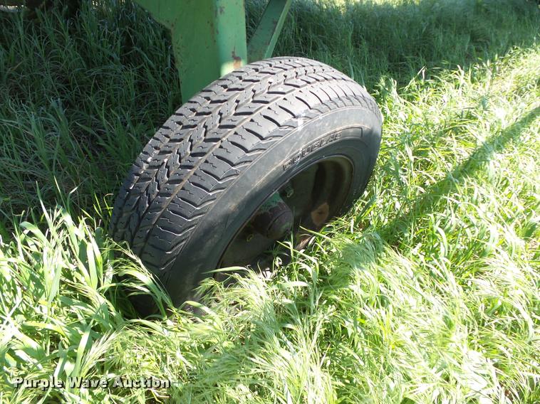 image for item DB4015 1998 John Deere 925 flex head