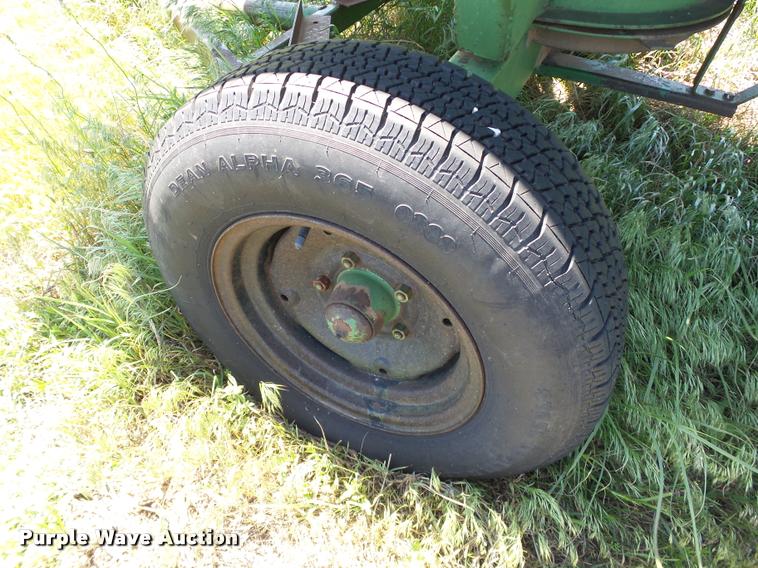 image for item DB4015 1998 John Deere 925 flex head