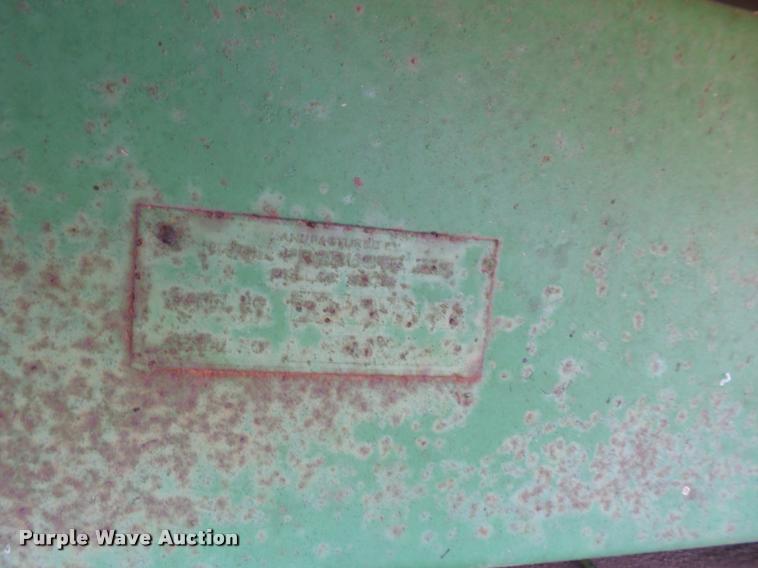 image for item DB4015 1998 John Deere 925 flex head