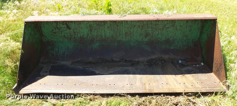 image for item DB4020 John Deere loader bucket