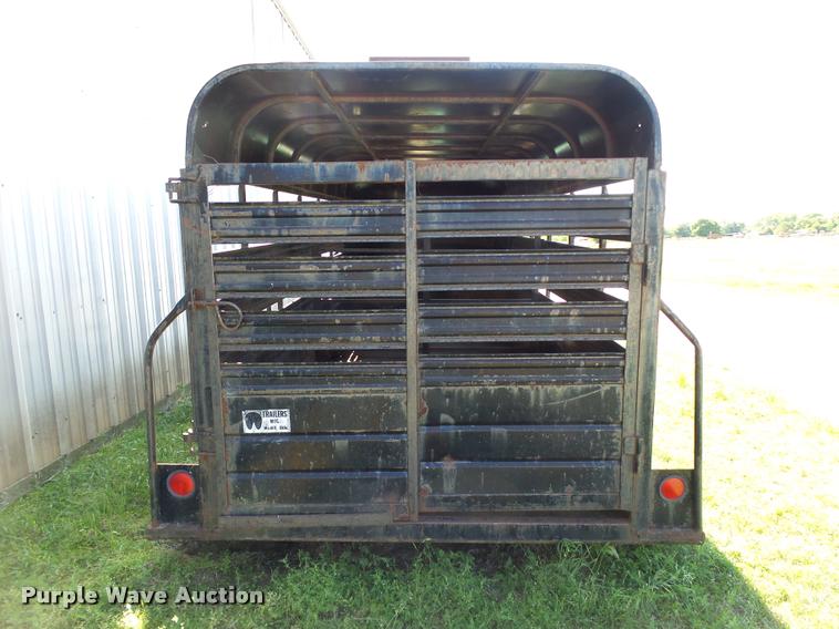 image for item DB4022 1980 W-W 16 livestock trailer