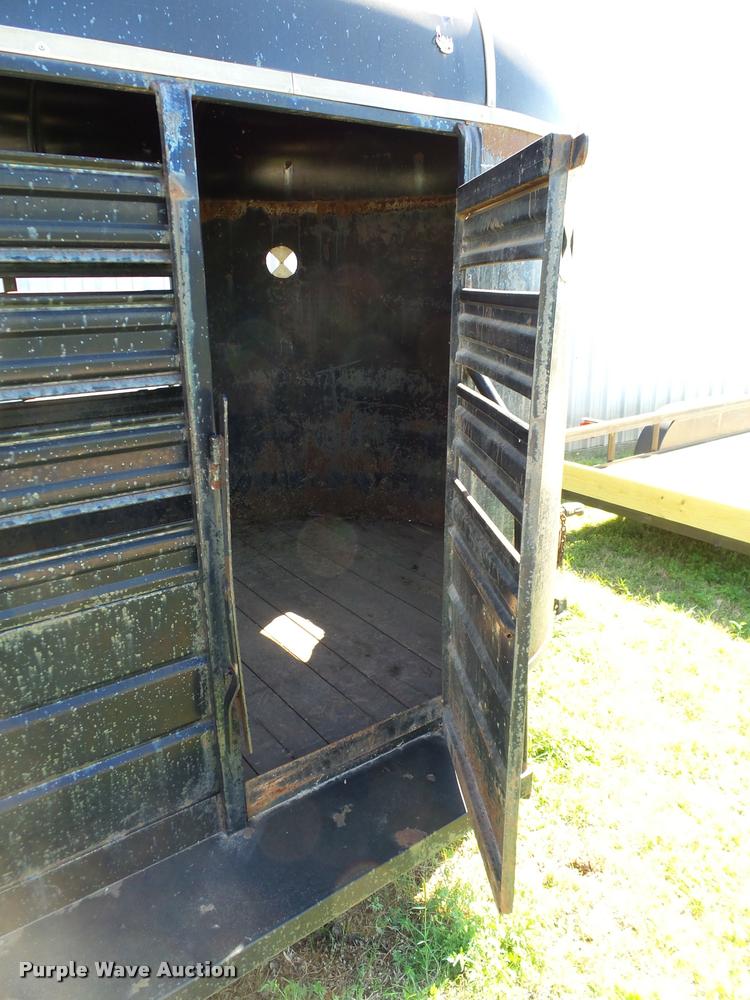 image for item DB4022 1980 W-W 16 livestock trailer