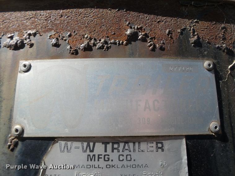 image for item DB4022 1980 W-W 16 livestock trailer