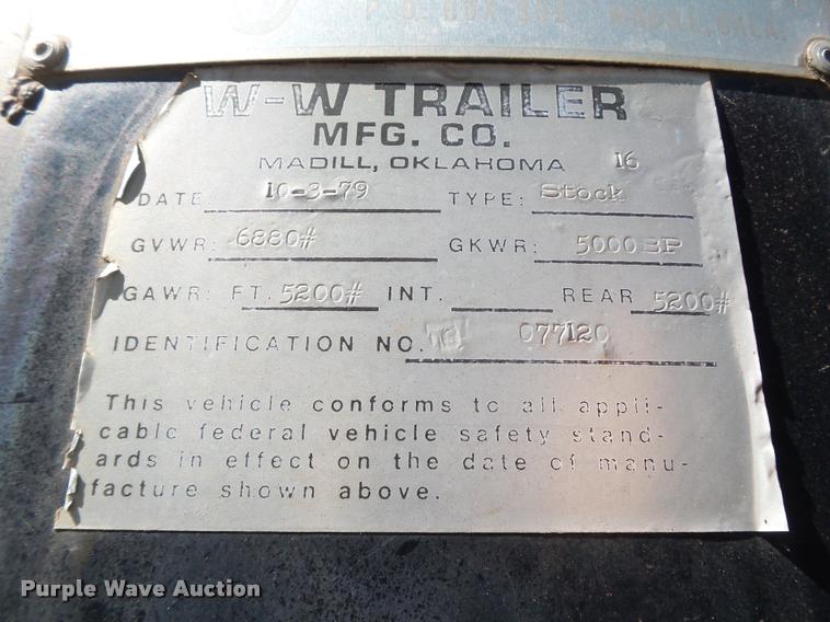 image for item DB4022 1980 W-W 16 livestock trailer