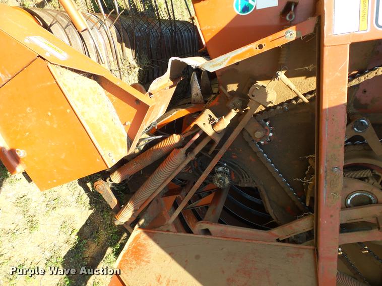 image for item DB4024 1997 Hesston 4900 square baler