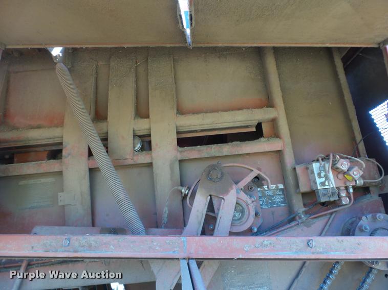 image for item DB4024 1997 Hesston 4900 square baler