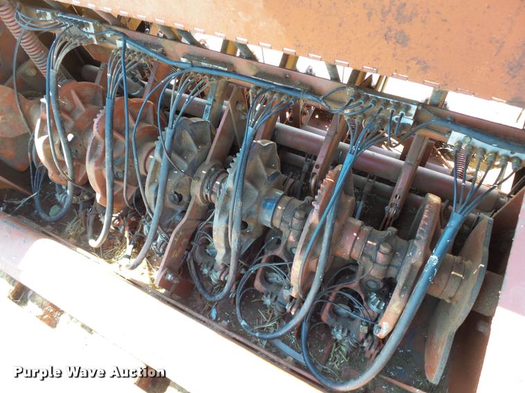 image for item DB4024 1997 Hesston 4900 square baler