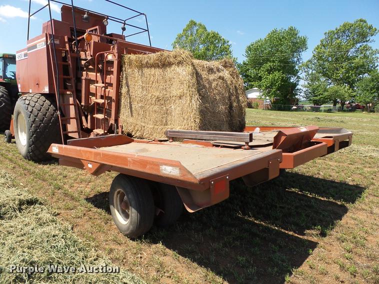 image for item DB4024 1997 Hesston 4900 square baler