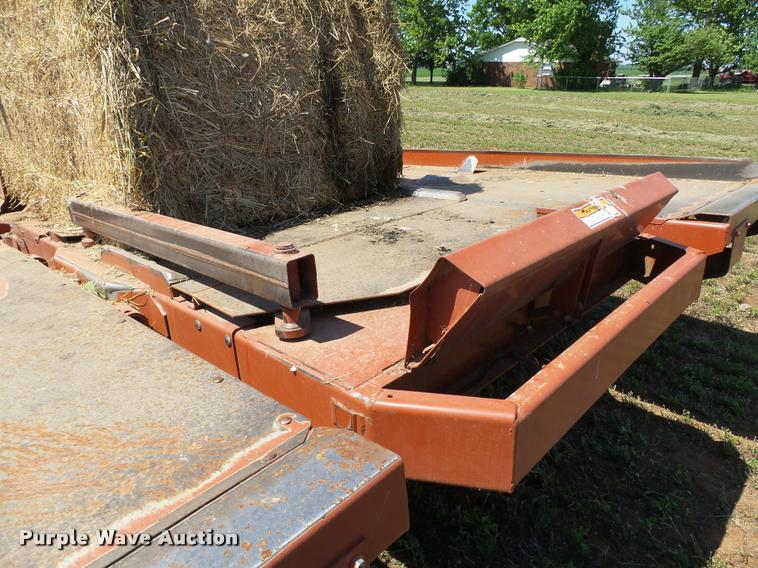 image for item DB4024 1997 Hesston 4900 square baler