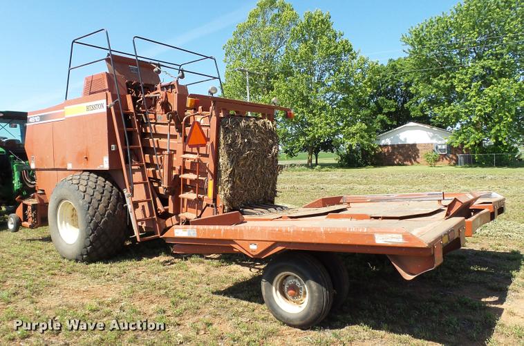 image for item DB4025 2003 Hesston 4910 square baler