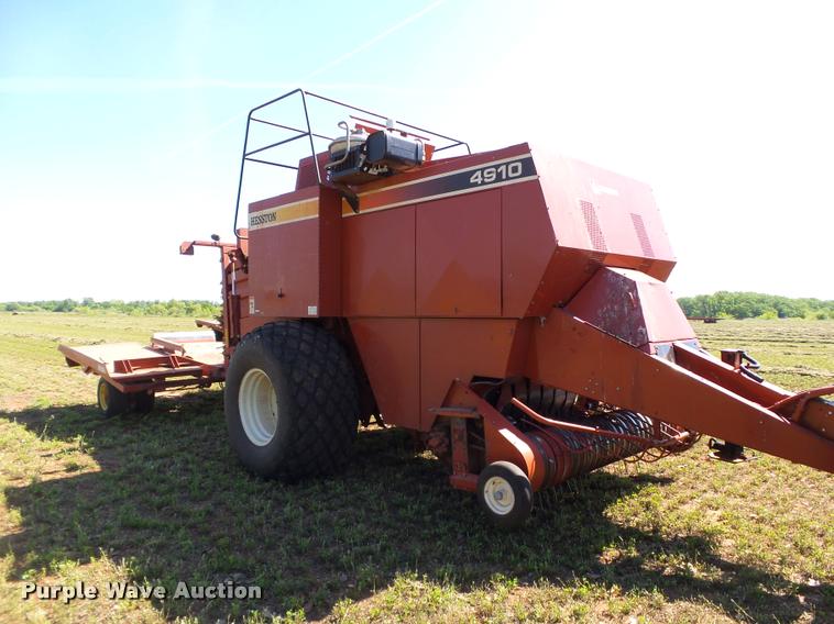 image for item DB4025 2003 Hesston 4910 square baler