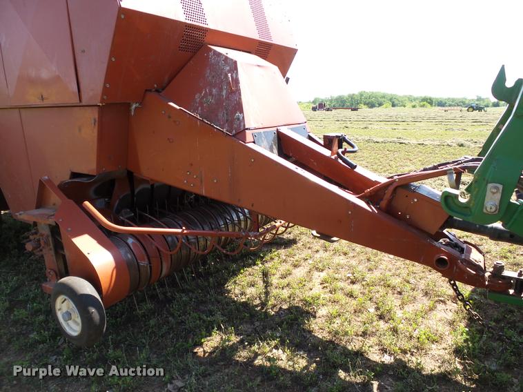 image for item DB4025 2003 Hesston 4910 square baler