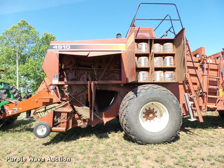 image for item DB4025 2003 Hesston 4910 square baler