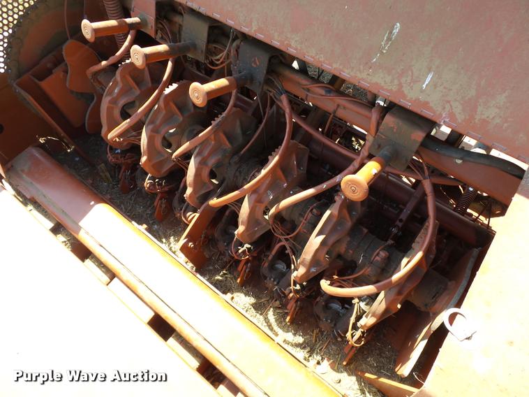 image for item DB4025 2003 Hesston 4910 square baler