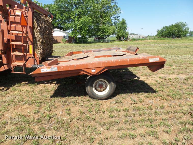 image for item DB4025 2003 Hesston 4910 square baler