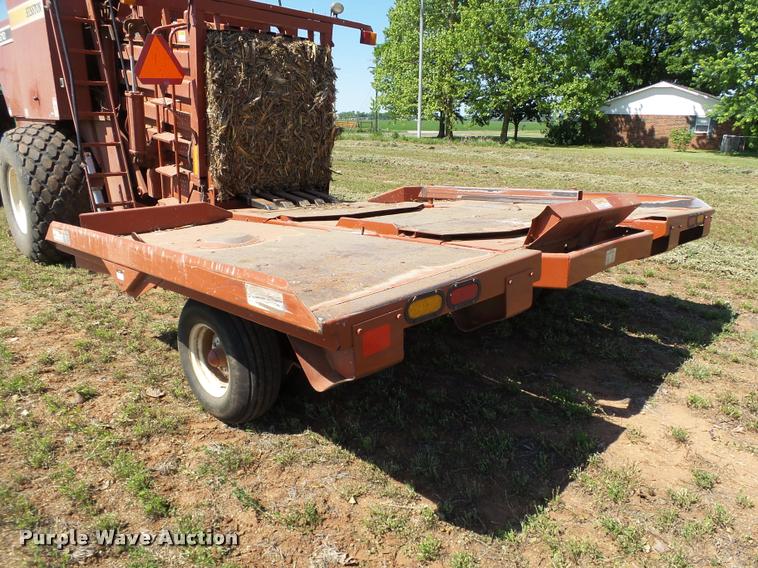 image for item DB4025 2003 Hesston 4910 square baler