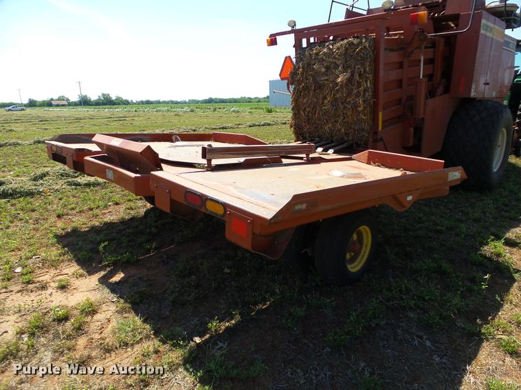 image for item DB4025 2003 Hesston 4910 square baler