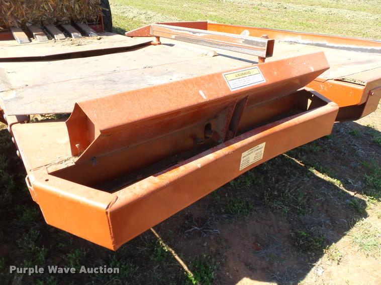 image for item DB4025 2003 Hesston 4910 square baler