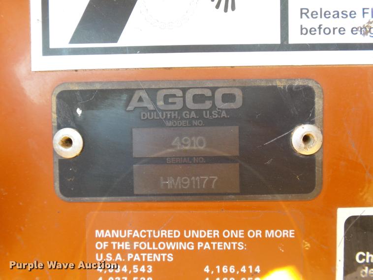 image for item DB4025 2003 Hesston 4910 square baler