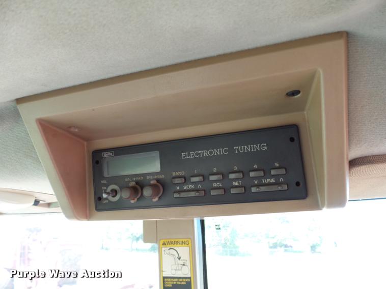 image for item DB4027 1992 John Deere 7800 tractor