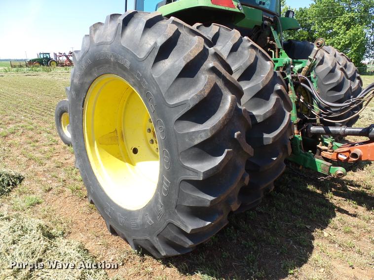 image for item DB4027 1992 John Deere 7800 tractor