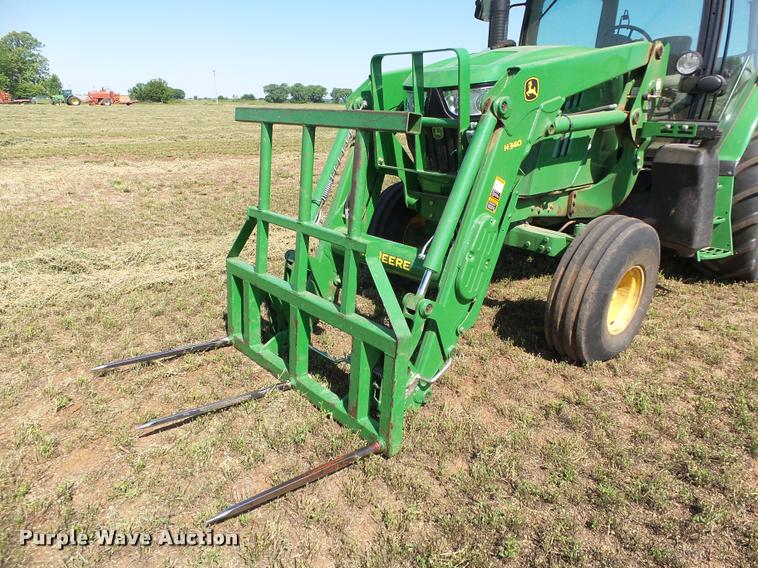 image for item DB4028 2012 John Deere 6125R tractor